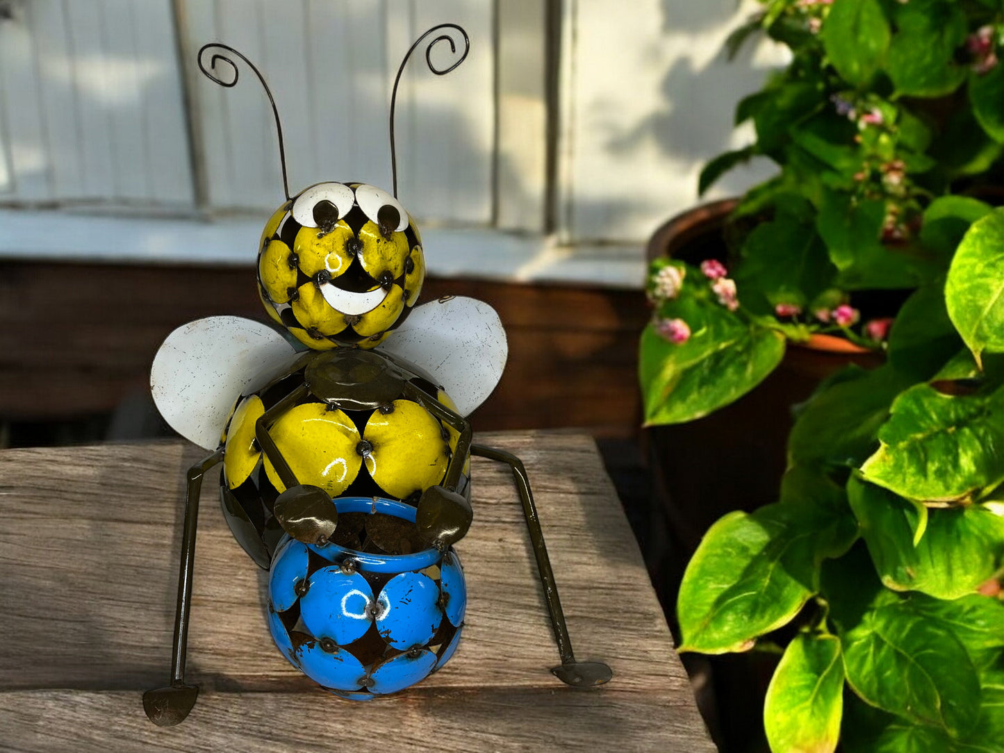 Sitting Bee with Honey Jar Plant Stand