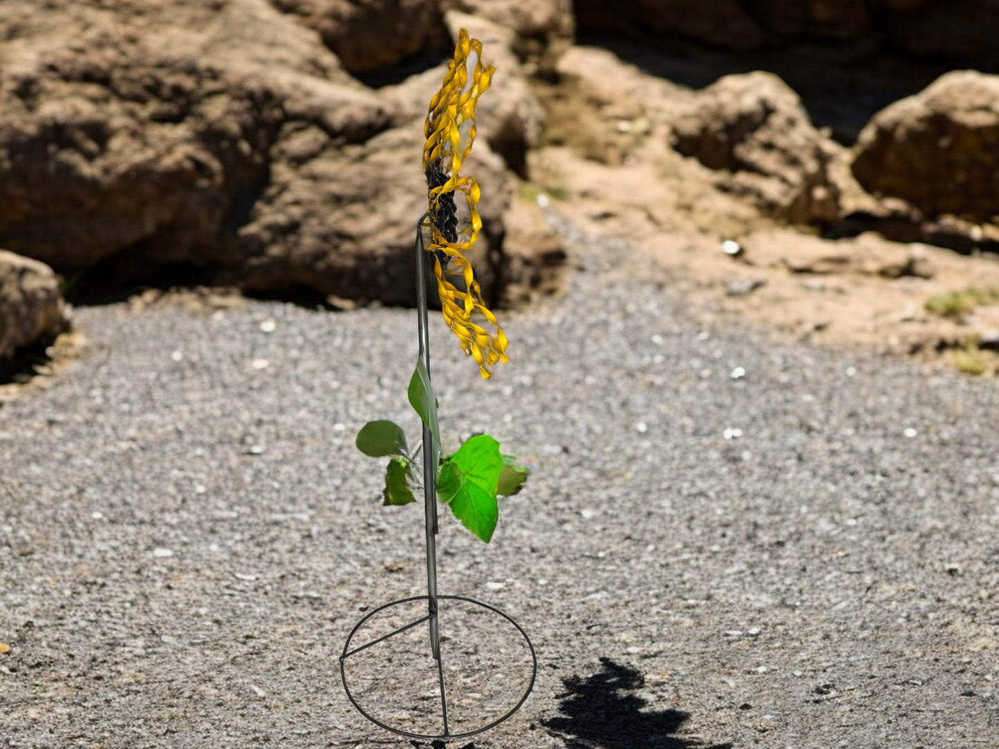 Twisted Metal Sunflower Garden Sculpture