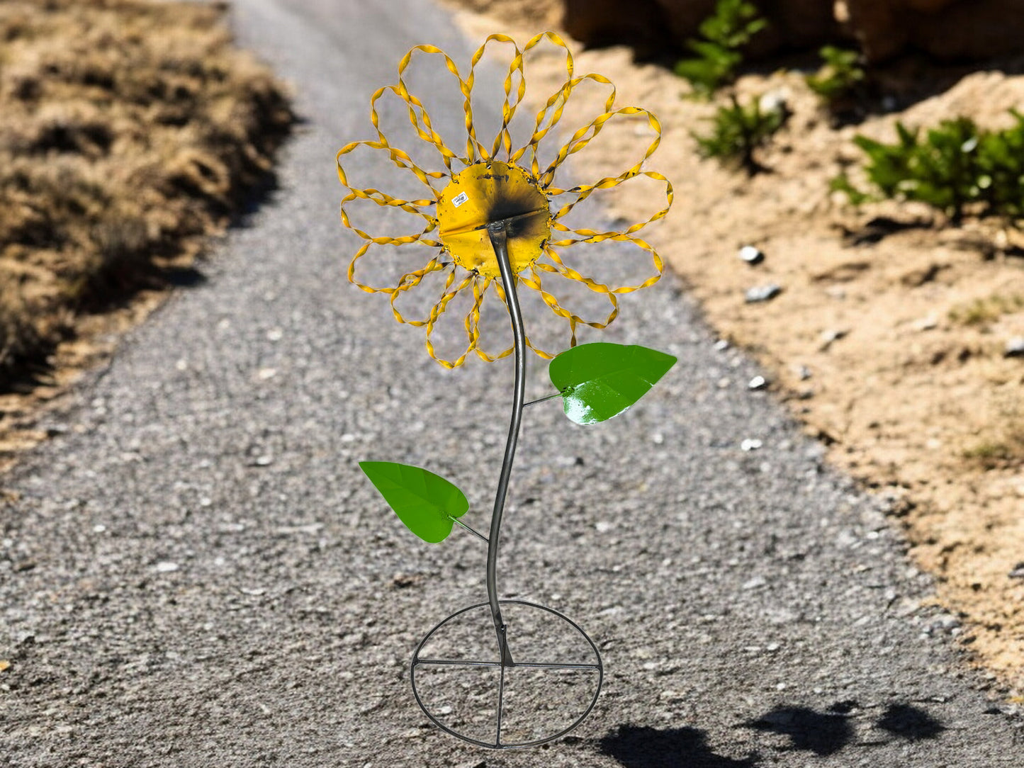 Twisted Metal Sunflower Garden Sculpture