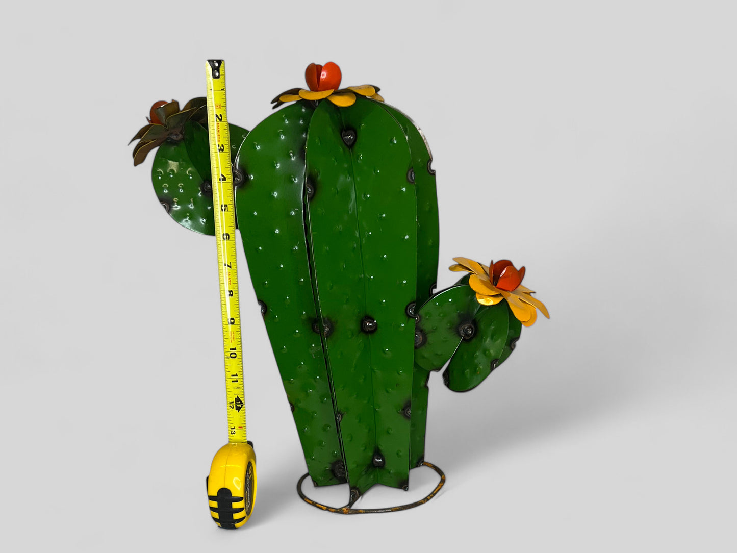 Cactus with three yellow flowers Garden Sculpture