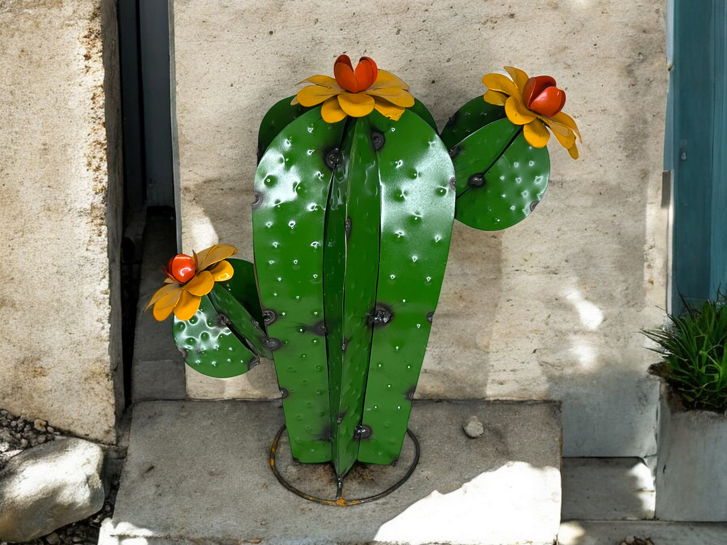 Cactus with three yellow flowers Garden Sculpture