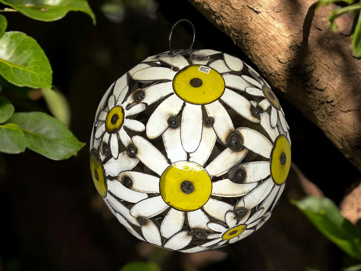 Oversize Metal White Daisy Flowers Ball ornament
