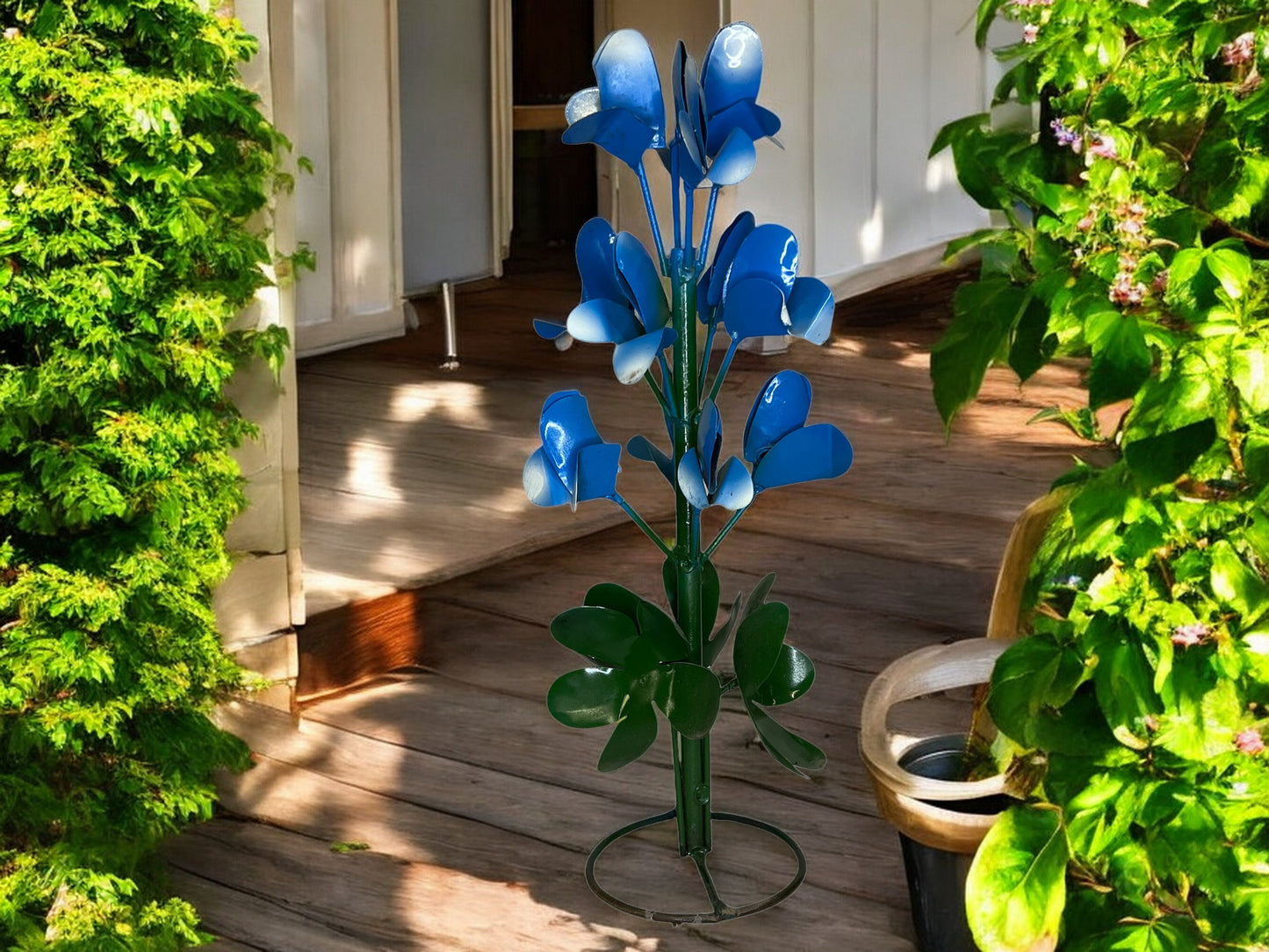 Metal Wildflower Bouquet Garden Sculpture