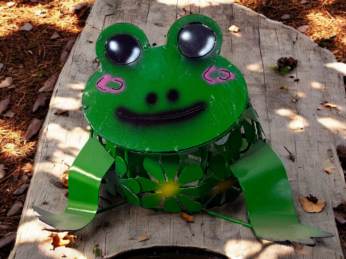 Green Frog with Flowers Plant Stand